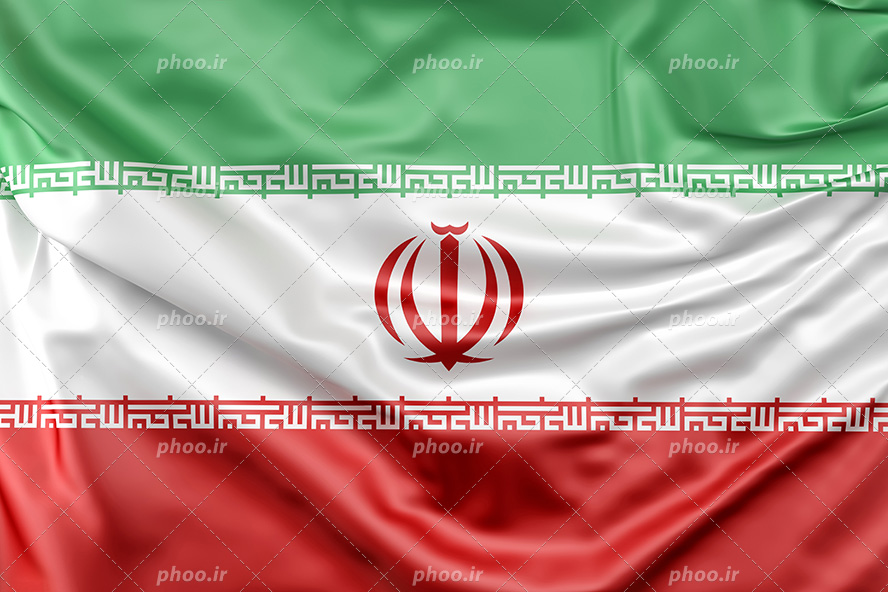 عکس با کیفیت پرچم ایران با چین های کوچک به وجود آمده بر اثر وزش باد