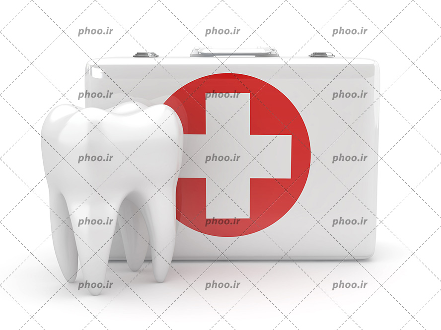 عکس با کیفیت دندان سفید براق در کنار جعبه کمک های اولیه در بک گراند سفید