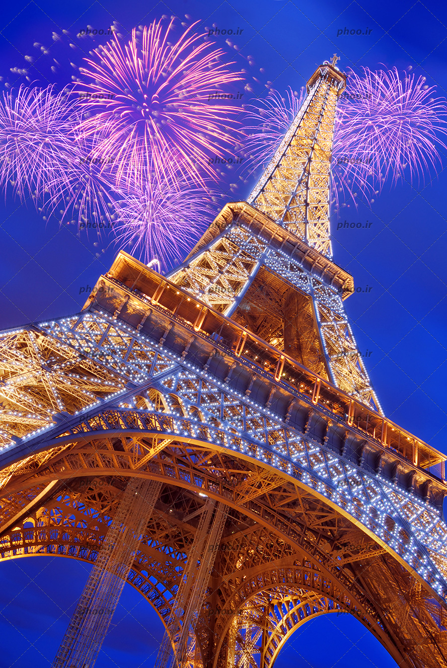عکس برج ایفل پاریس فرانسه و نورافشانی ها